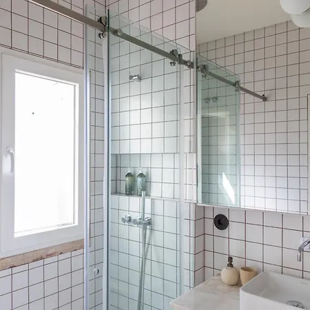 דירה Alvalade 58 - Charming 2 Bedroom With Ac Near The Airport And Center