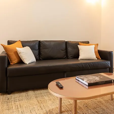 Alvalade 58 - Charming 2 Bedroom With Ac Near The Airport And Center דירה *