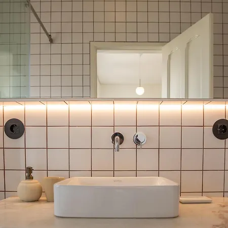 Appartement Alvalade 58 - Charming 2 Bedroom With Ac Near The Airport And Center