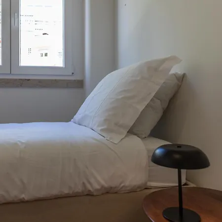 Alvalade 58 - Charming 2 Bedroom With Ac Near The Airport And Center Apartment