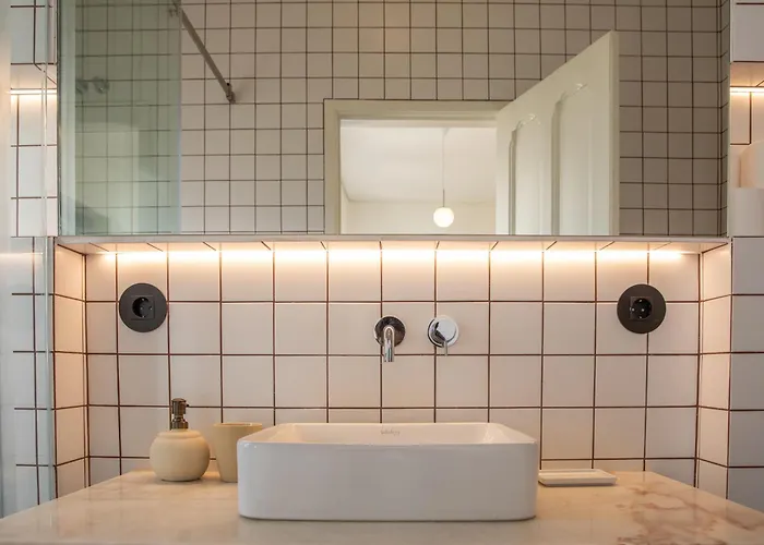 Appartement Alvalade 58 - Charming 2 Bedroom With Ac Near The Airport And Center