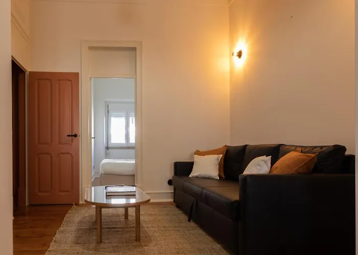 Alvalade 58 - Charming 2 Bedroom With Ac Near The Airport And Center Appartement