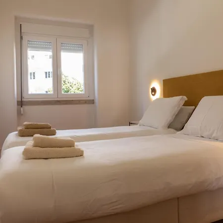 Alvalade 58 - Charming 2 Bedroom With Ac Near The Airport And Center Lejlighed *